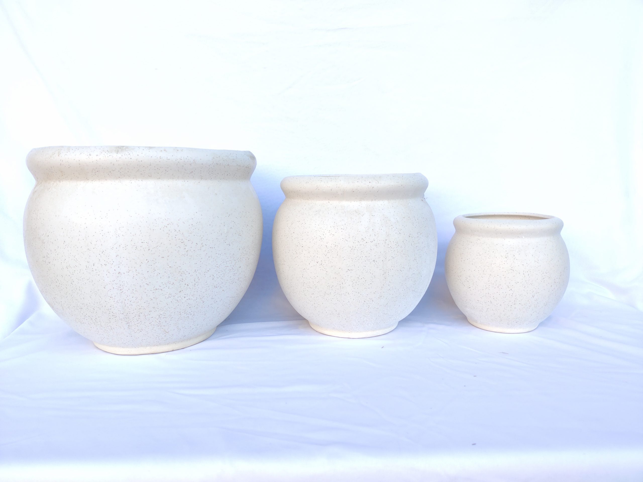 Ceramic pots